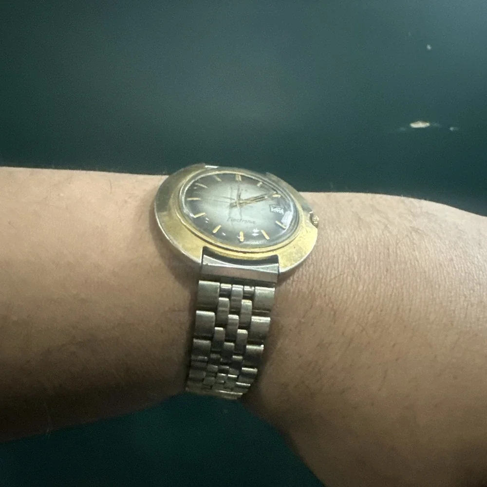 Works VTG Timex Electric Mens Watch 42mm Gray Dial Gold Tone Quartz Fit 7.5
